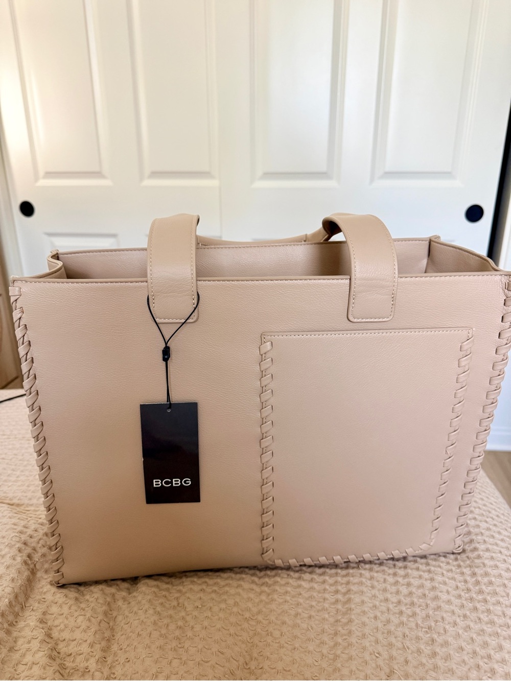 BCBG NWT Taupe Large Tote Bag Handbag Shoulder Bag MSRP $148